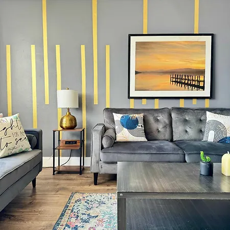 City View 16Th Floor 2 Bath Free Parking Lm1607